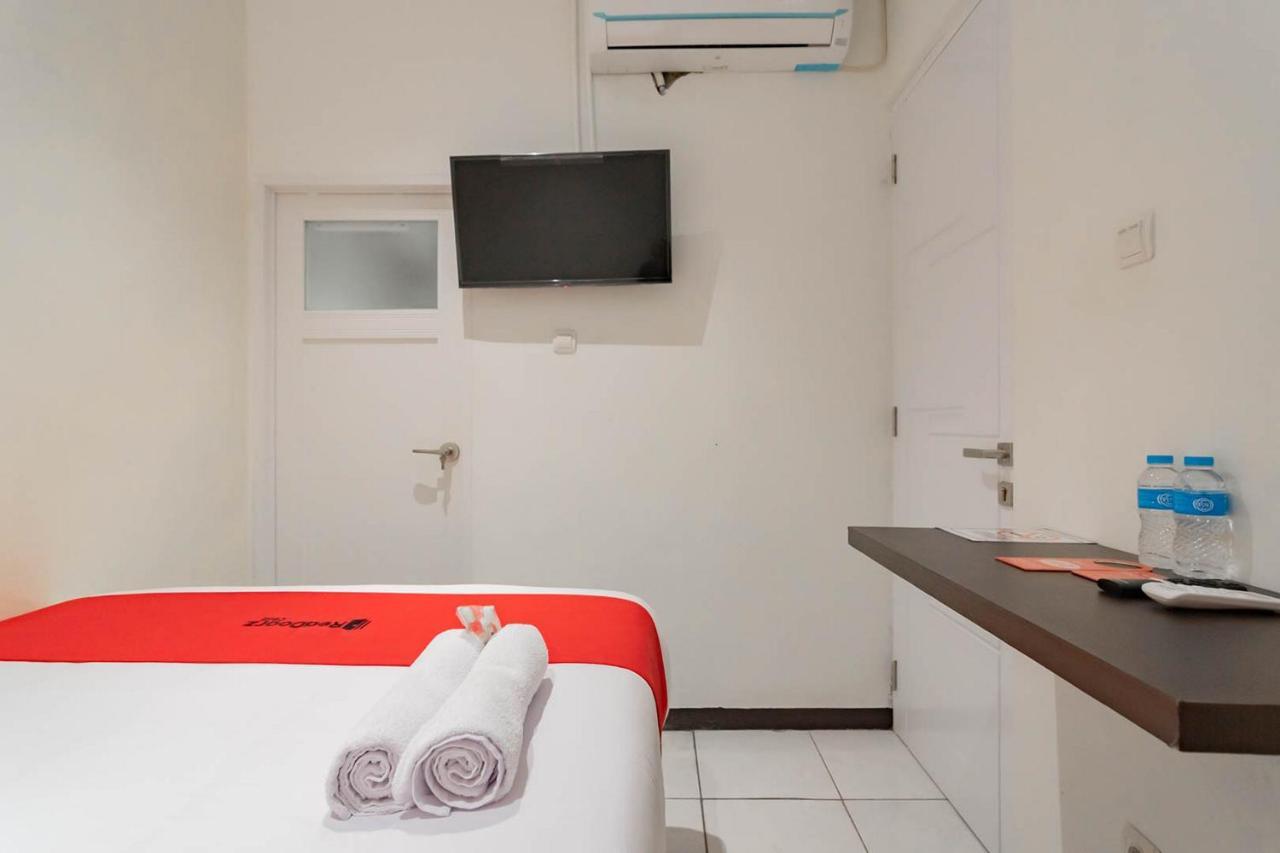 Reddoorz Plus @ Pakuan Residence Tajur Bogor Luaran gambar
